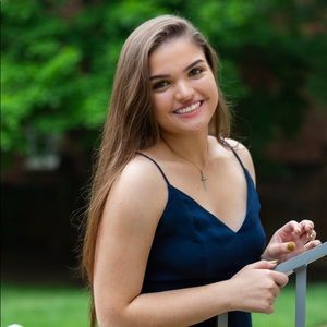 Meet your Posher, Eva